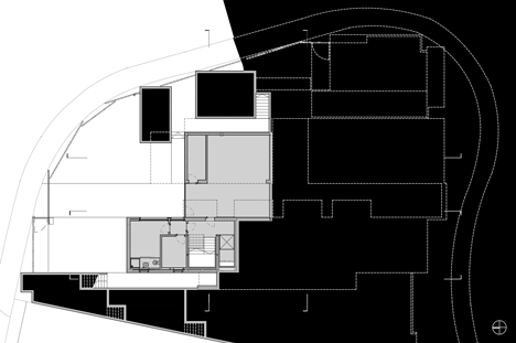 House in Paco de Arcos by Jorge Mealha Arquitecto