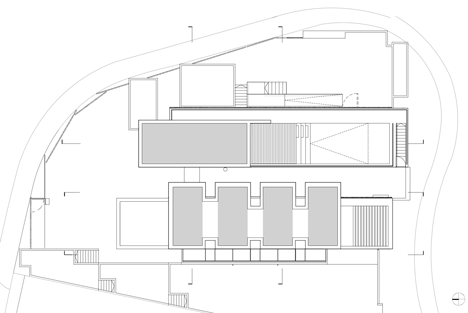 House in Paco de Arcos by Jorge Mealha Arquitecto