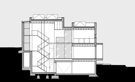 House in Paco de Arcos by Jorge Mealha Arquitecto