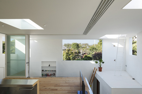 Inside Out by Takeshi Hosaka Architects Inside Out by Takeshi Hosaka Architects