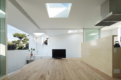 Inside Out by Takeshi Hosaka Architects Inside Out by Takeshi Hosaka Architects