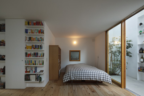 Inside Out by Takeshi Hosaka Architects Inside Out by Takeshi Hosaka Architects