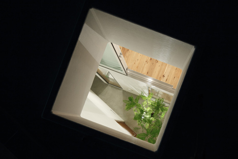 Inside Out by Takeshi Hosaka Architects Inside Out by Takeshi Hosaka Architects