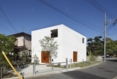 Inside Out by Takeshi Hosaka Architects Inside Out by Takeshi Hosaka Architects