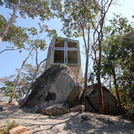 Sunset Chapel by Bunker Arquitectura Sunset Chapel by Bunker Arquitectura