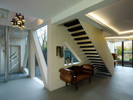 Villa Rotterdam by Ooze