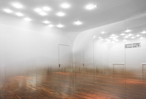 Anzas dance studio by yoshimasa tsutsumi
