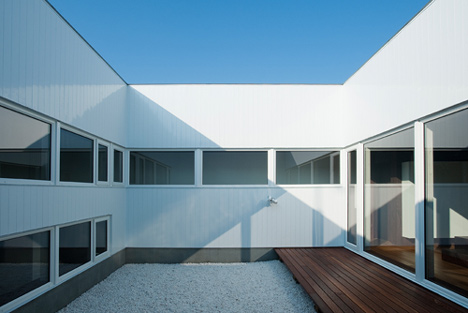 CTYN Internal Garden House by archi LAB. t+m