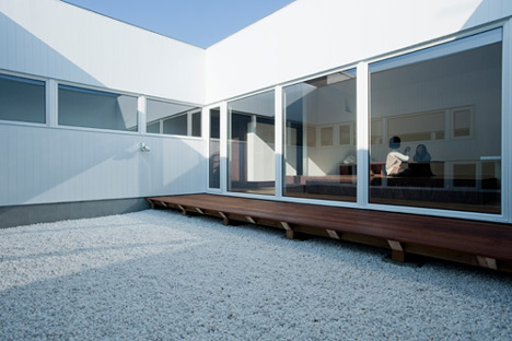 CTYN Internal Garden House by archi LAB. t+m