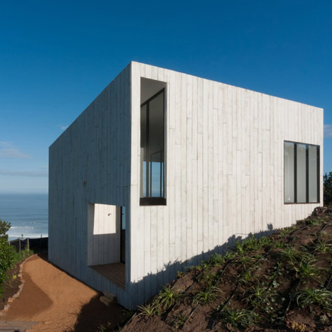 D house by Panorama D house by Panorama