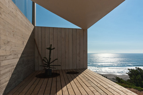 D house by Panorama D house by Panorama
