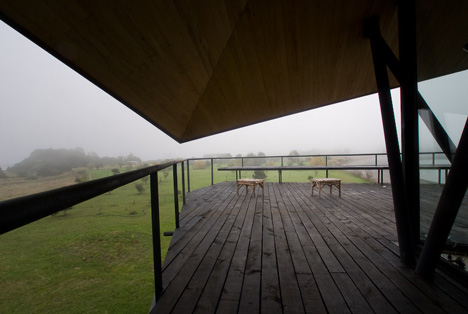 House At Punta Chilen by dRN Architects