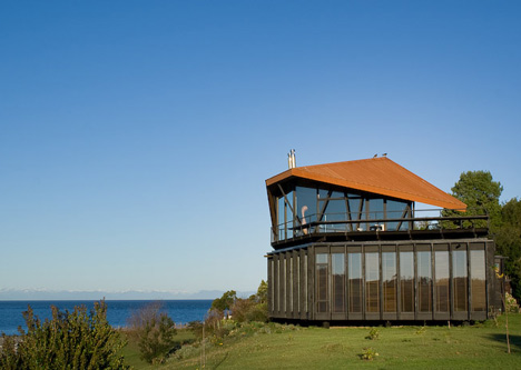 House At Punta Chilen by dRN Architects