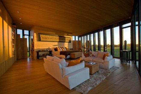 House At Punta Chilen by dRN Architects