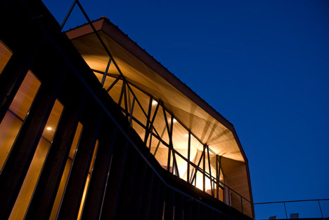 House At Punta Chilen by dRN Architects