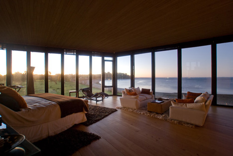 House At Punta Chilen by dRN Architects