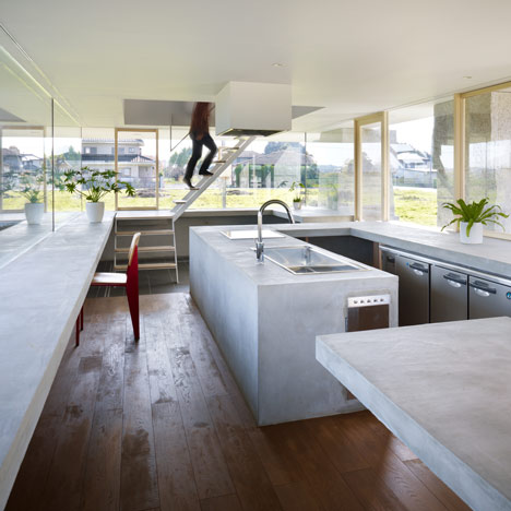 House in Hidaka by Suppose Design Office