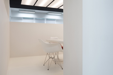 Thin Office by SKLIM Thin Office by SKLIM