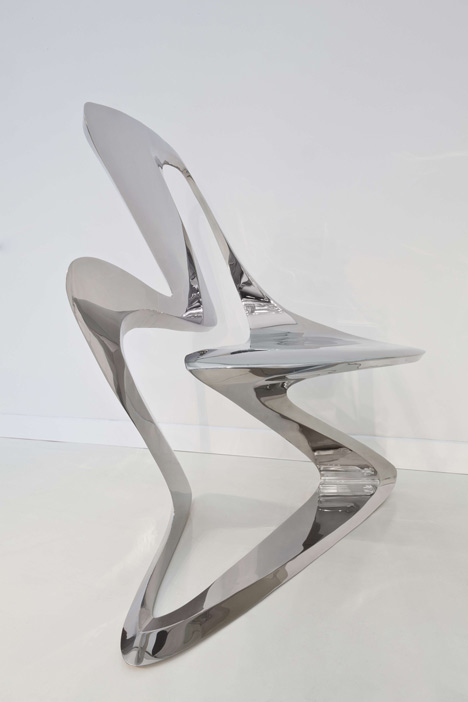 Z-Chair by Zaha Hadid for Sawaya & Moroni Z-Chair by Zaha Hadid for Sawaya & Moroni