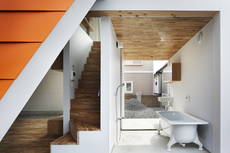 House of Wakayama by Yoshio Oono Architect & Associates House of Wakayama by Yoshio Oono Architect & Associates
