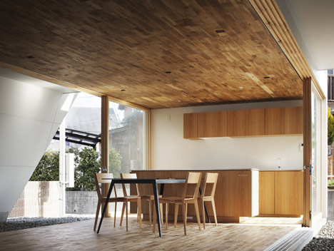 House of Wakayama by Yoshio Oono Architect & Associates House of Wakayama by Yoshio Oono Architect & Associates