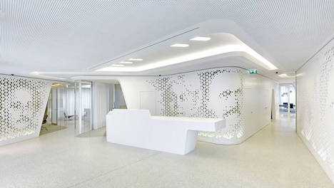 Open Lounge by NAU