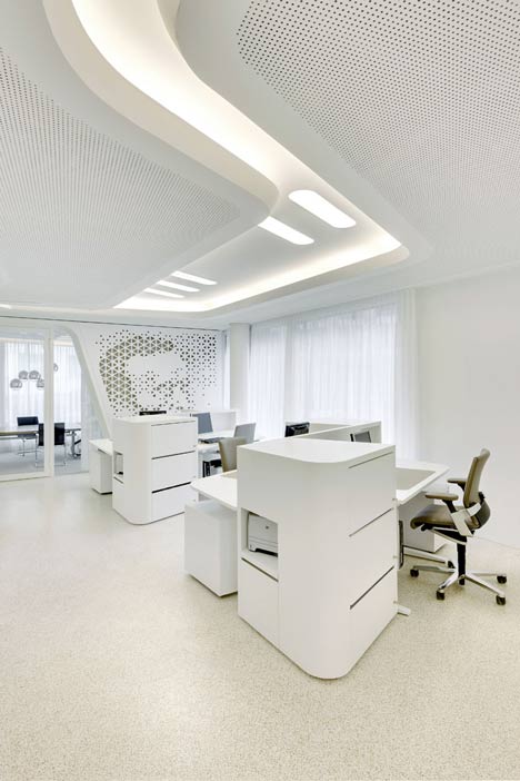 Open Lounge by NAU
