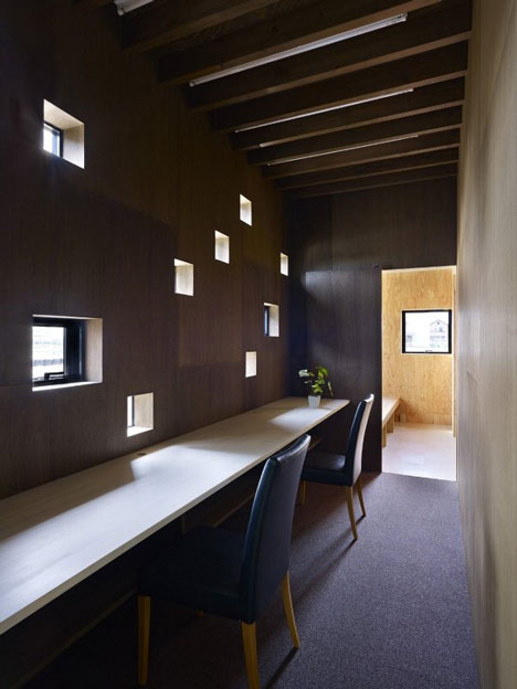 Small House by Katsutoshi Sasaki + Associates