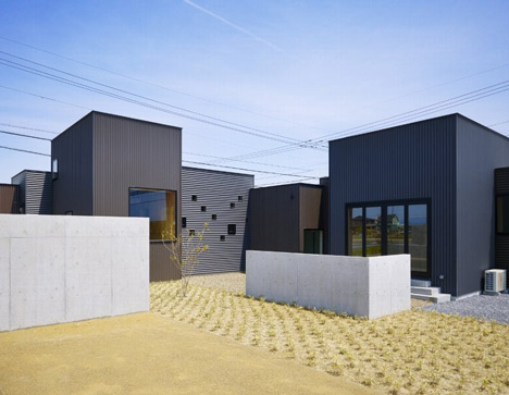 Small House by Katsutoshi Sasaki + Associates