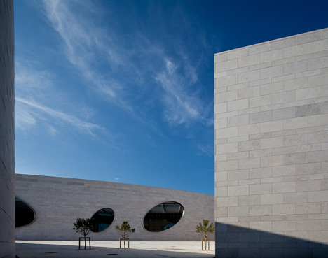 Champalimaud-Foundation-by-Charles-Correa Champalimaud-Foundation-by-Charles-Correa