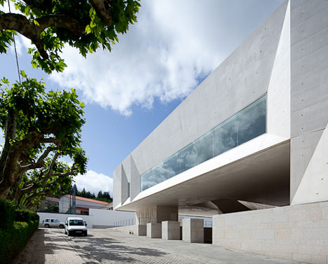 Judicial Court by Barbosa & Guimarães Judicial Court by Barbosa & Guimarães