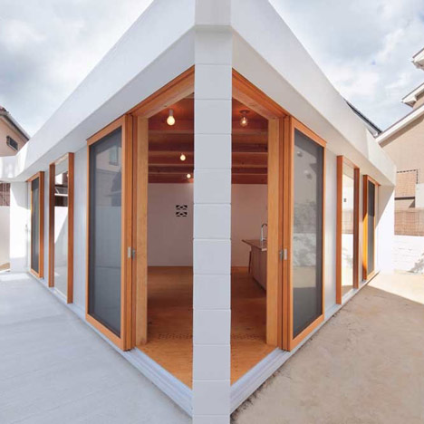 Kokura Tanaka House by Akinari Tanaka+POI+Nawakenjimu+Lapin Kokura Tanaka House by Akinari Tanaka+POI+Nawakenjimu+Lapin