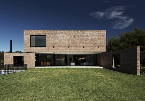 MYP House by Estudio BaBO MYP House by Estudio BaBO
