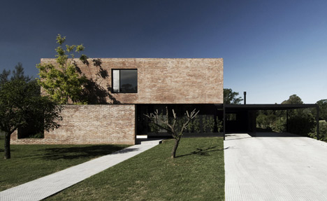 MYP House by Estudio BaBO MYP House by Estudio BaBO