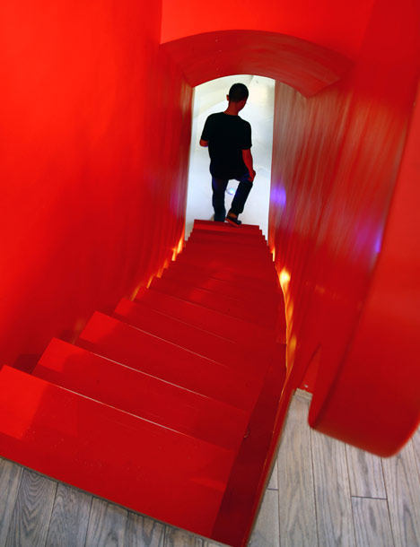 Red Town Office by Taranta Creations Red Town Office by Taranta Creations