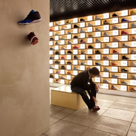 Sneakerology by Facet Studio Sneakerology by Facet Studio