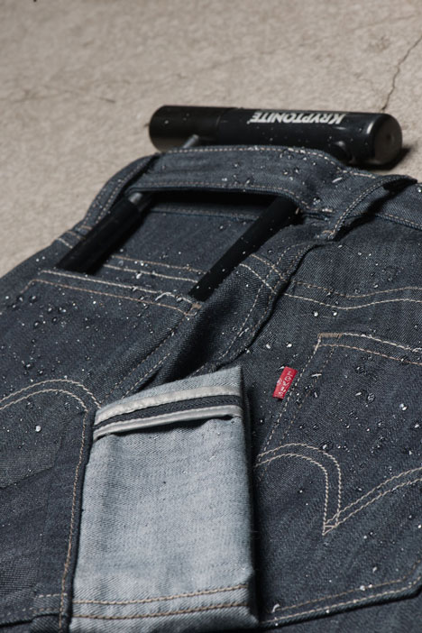 Dezeen_Levis_Commuter_Detail-386 Dezeen - Commuter by Levi's