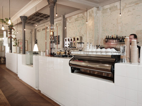 Cafe Coutume by Cut Architectures Cafe Coutume by Cut Architectures