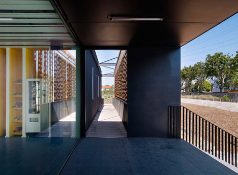 Centre d'Examen du Permis by Samuel Delmas Architectes