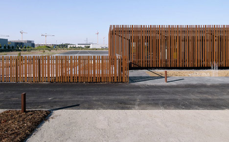 Centre d'Examen du Permis by Samuel Delmas Architectes
