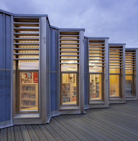 Sandal Magna Community Primary School by Sarah Wigglesworth Architects