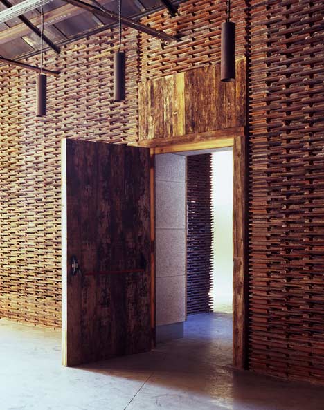 Warehouse 8B by Arturo Franco Office for Architecture Warehouse 8B by Arturo Franco Office for Architecture