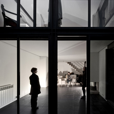 Cabrela House by Orgânica Arquitectura