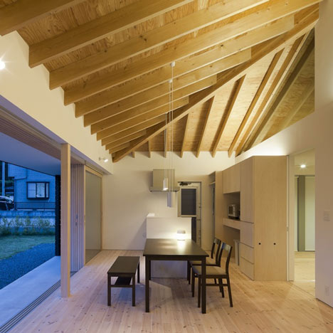 Doughnut House by Naoi Architecture & Design Office Doughnut House by Naoi Architecture & Design Office