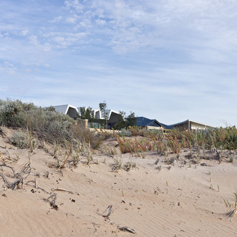 Florida Beach House by Iredale Pedersen Hook