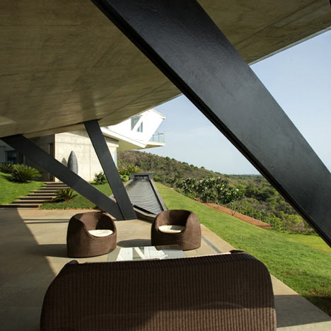 House at Alibag by Malik Architecture House at Alibag by Malik Architecture
