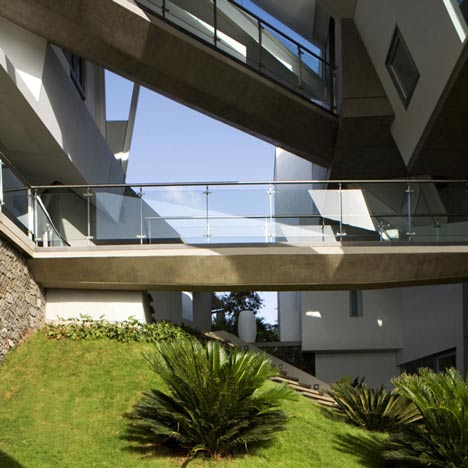 House at Alibag by Malik Architecture House at Alibag by Malik Architecture