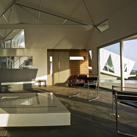 House at Alibag by Malik Architecture House at Alibag by Malik Architecture