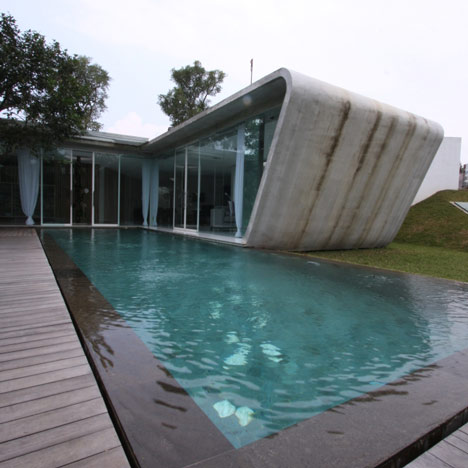 R-House by Budi Pradono R-House by Budi Pradono