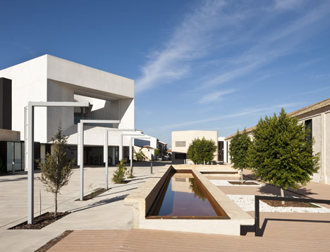Theatre in Almonte by Donaire Arquitectos
